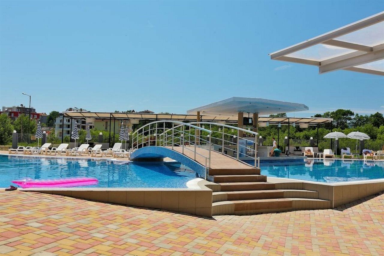 Emberli Aparthotel Лозенец Экстерьер фото