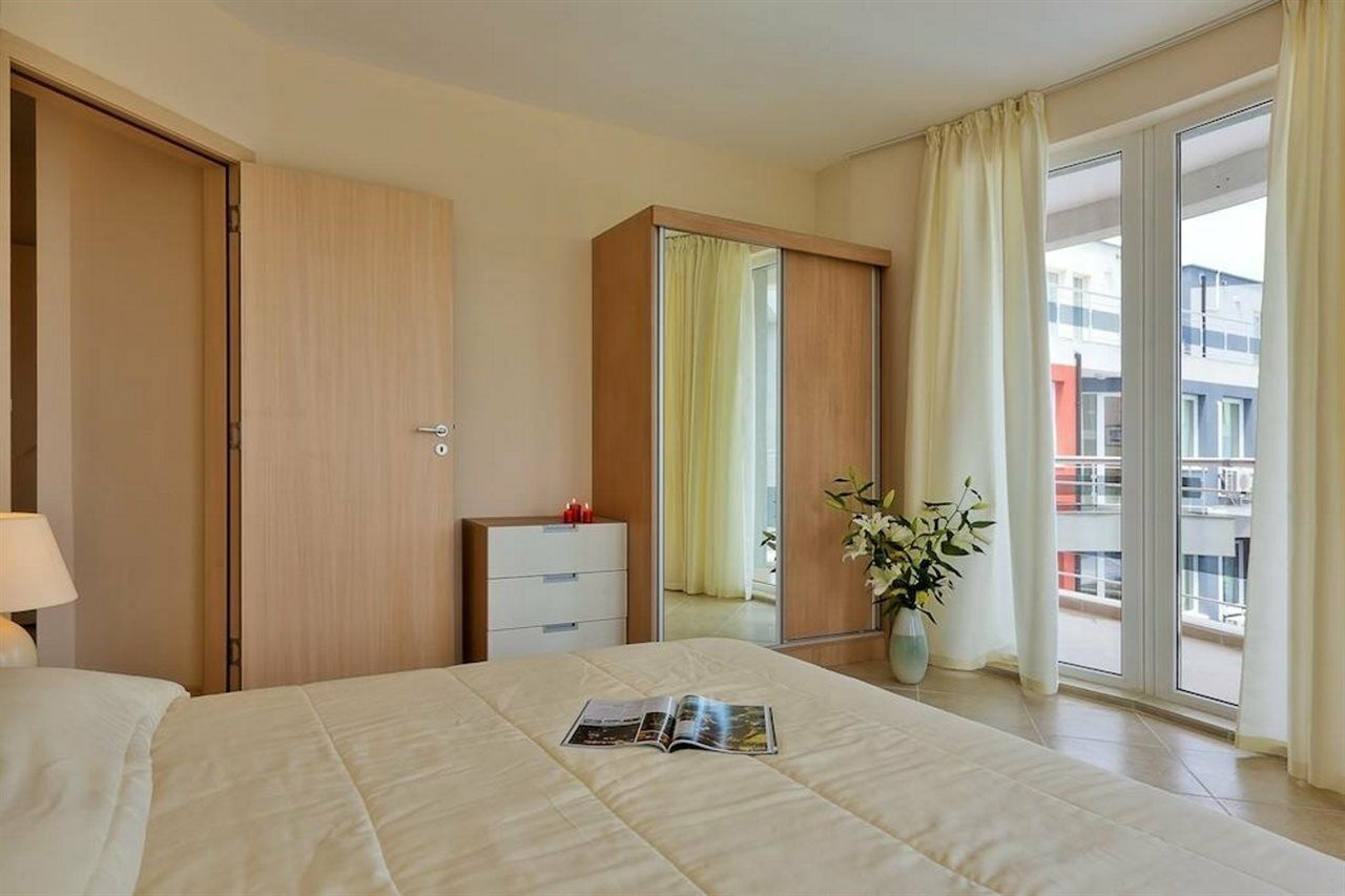 Emberli Aparthotel Лозенец Экстерьер фото