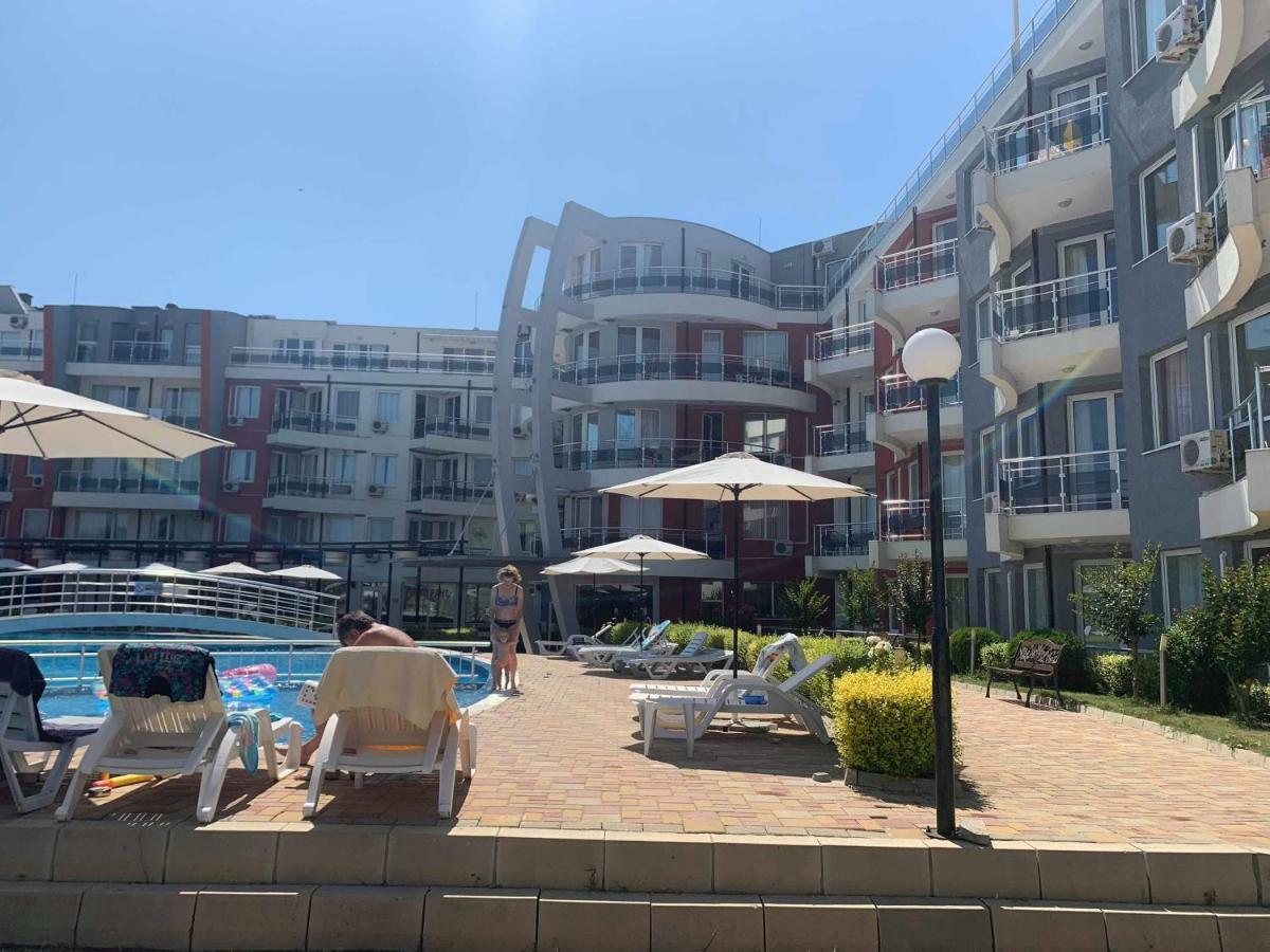 Emberli Aparthotel Лозенец Экстерьер фото